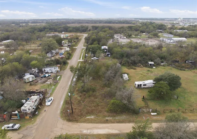 Photo 3 of Land for sale at 216 Melondale Dr, Elm Mott, TX 76640 | MLS# 21120649 | Listing updated on 2026-07-14