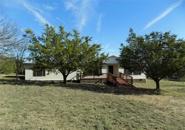 Photo 3 of Manufactured home for sale at 108 Jade Ct, Weatherford, TX 76087 | MLS# 21120788 | Listing updated on 2026-07-19