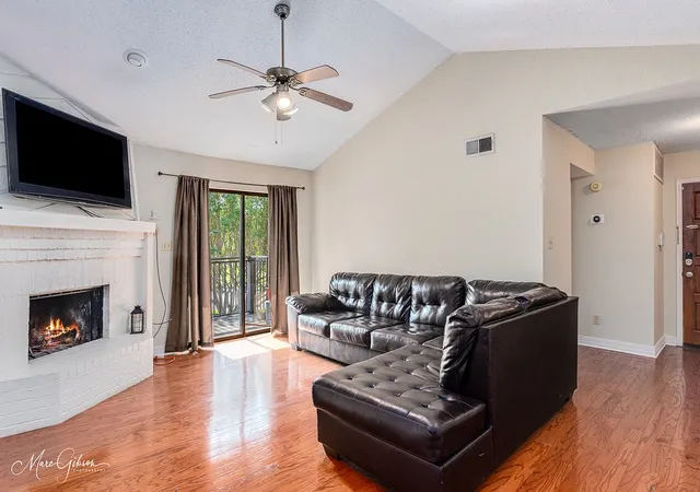 Photo 4 of Condo for sale at 3100 Fairfield Ave #14 C, Shreveport, LA 71104 | MLS# 21120866 | Listing updated on 2026-07-23