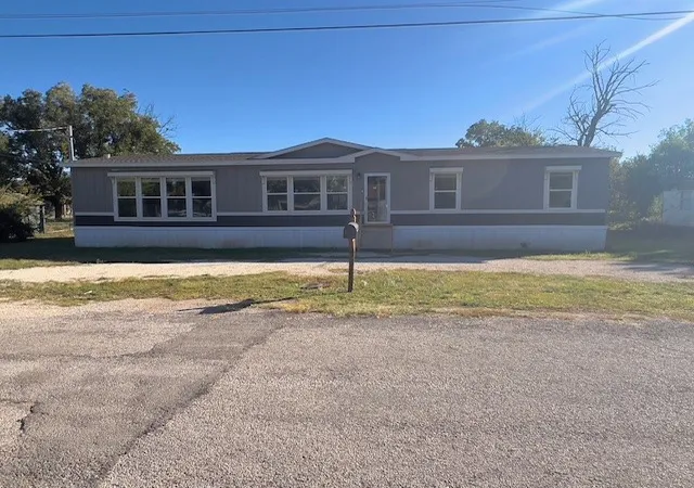 Homes for sale in Winters, TX | 705 W Pierce St, Winters, TX 79567 | MLS# 21120180