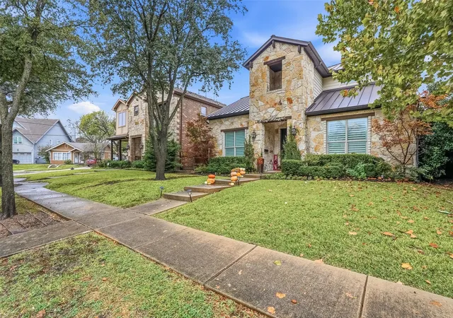 Photo 4 of Sale Pending at 5410 Belmont Ave, Dallas, TX 75206 | MLS# 21121121 | Listing updated on 2026-10-02