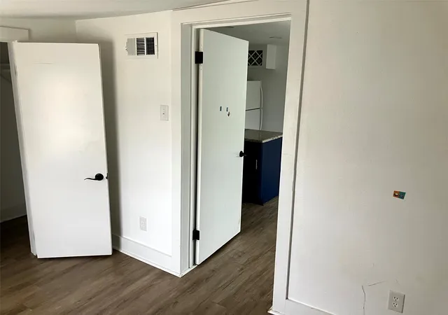 Photo 3 of Single family home for sale at 614 Beckworth St, Sulphur Springs, TX 75482 | MLS# 21121385 | Listing updated on 2026-08-03