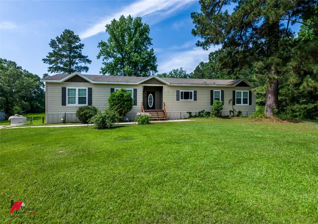 Photo 2 of Sale Pending at 248 Timber Ln, Mansfield, LA 71052 | MLS# 21120637 | Listing updated on 2026-08-26