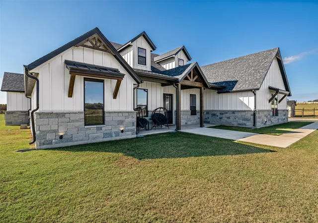 Homes for sale in Tolar, TX | 310 Runyan Ranch Rd, Tolar, TX 76476 | MLS# 21121473
