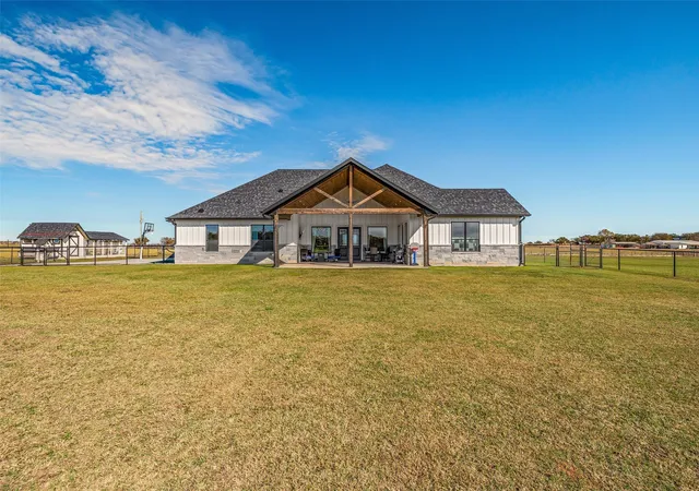 Homes for sale in Tolar, TX | 310 Runyan Ranch Rd, Tolar, TX 76476 | MLS# 21121473