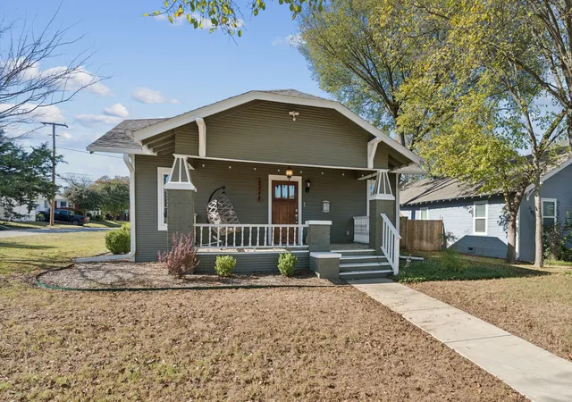 Homes for sale in Fort Worth, TX | 2844 S Adams St, Fort Worth, TX 76110 | MLS# 21121818
