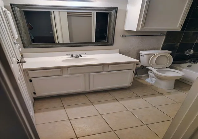 Photo 3 of Condo for sale at 5550 Spring Valley Rd #D16, Dallas, TX 75254 | MLS# 21121853 | Listing updated on 2026-07-26