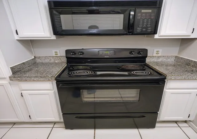 Photo 4 of Condo for sale at 5550 Spring Valley Rd #D16, Dallas, TX 75254 | MLS# 21121853 | Listing updated on 2026-07-26
