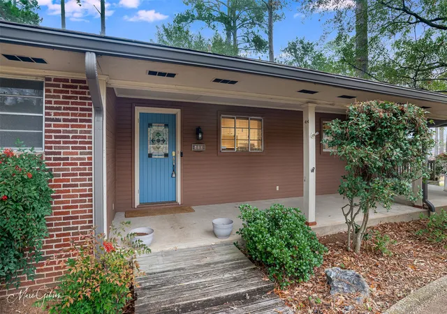 Photo 3 of Single family home for sale at 400 Southfield Rd, Shreveport, LA 71106 | MLS# 21121596 | Listing updated on 2026-07-10