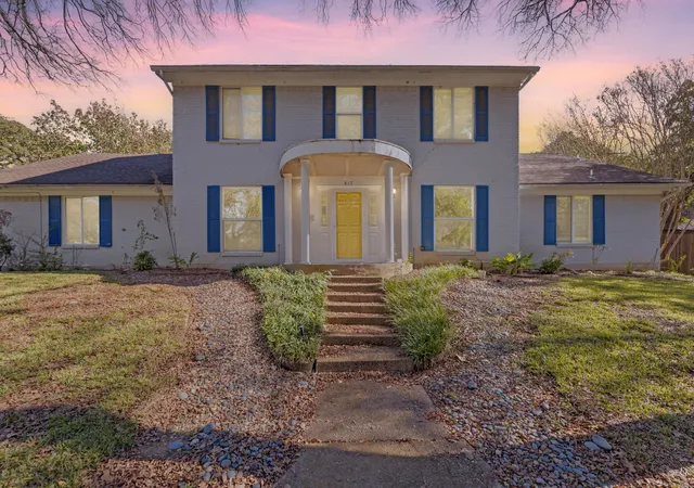 Photo 1 of Single family home for sale at 817 Sylvan Dr, Fort Worth, TX 76120 | MLS# 21122248 | Listing updated on 2026-07-27