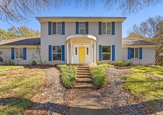 Photo 2 of Single family home for sale at 817 Sylvan Dr, Fort Worth, TX 76120 | MLS# 21122248 | Listing updated on 2026-07-27