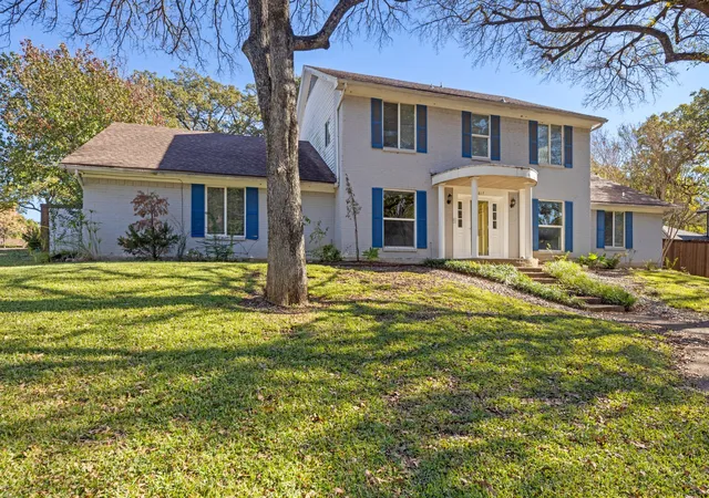 Photo 3 of Single family home for sale at 817 Sylvan Dr, Fort Worth, TX 76120 | MLS# 21122248 | Listing updated on 2026-07-27
