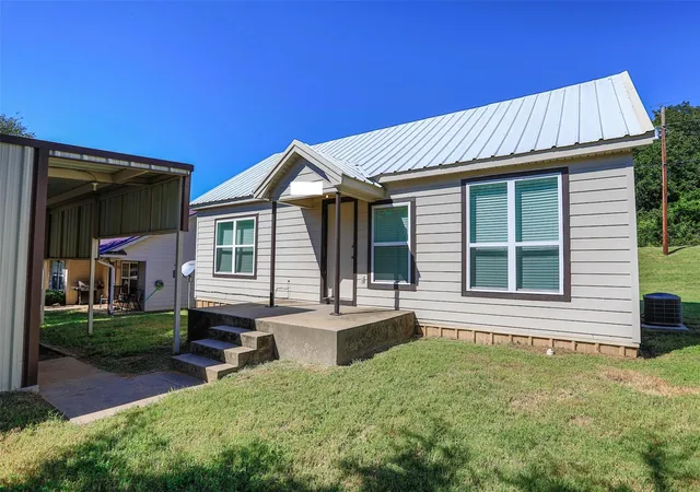 Homes for sale in Oak Ridge, TX | 716 Rocky Ridge Flatt Rd, Oak Ridge, TX 76240 | MLS# 21122455