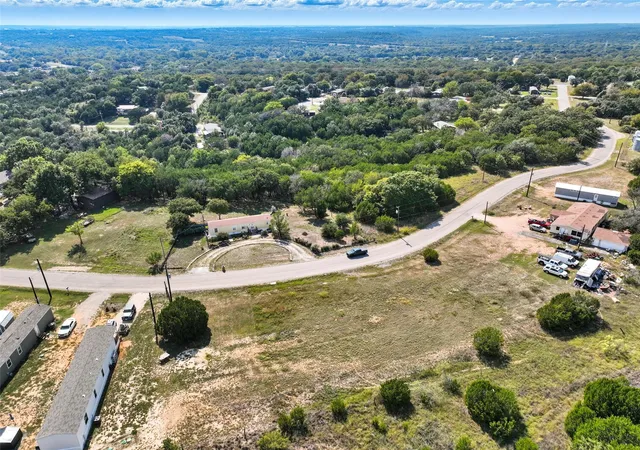 Homes for sale in Granbury, TX | 3102 Hilltop Ct, Granbury, TX 76048 | MLS# 21122607