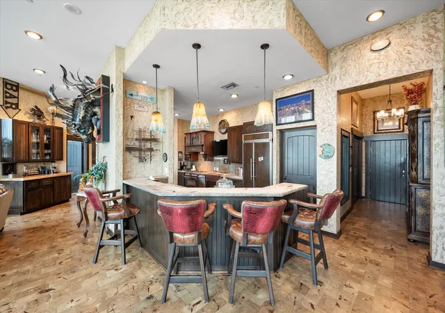 Listing Photo 5 - Condo for sale in The Tower Condomoniums located at 500 Throckmorton St, Fort Worth, TX 76102 - Unit #3512