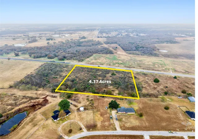 Photo 1 of Land for sale at Lot 3 2 Hwy 31 Byp, Corsicana, TX 75110 | MLS# 21120796 | Listing updated on 2026-09-23