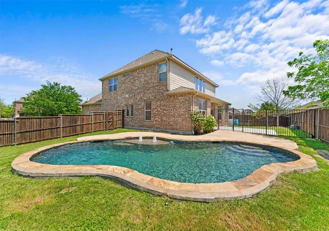 Photo 2 of Single family home for sale at 3122 Spring Creek Trl, Prosper, TX 75078 | MLS# 21123382 | Listing updated on 2026-07-08