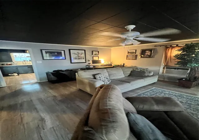 Photo 4 of Single family home for sale at 2113 4Th St, Brownwood, TX 76801 | MLS# 21124094 | Listing updated on 2026-09-22