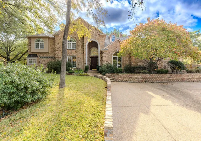 Photo 1 of Single family home for sale at 1 Willow Ridge Rd, Greenville, TX 75402 | MLS# 21110240 | Listing updated on 2026-09-23
