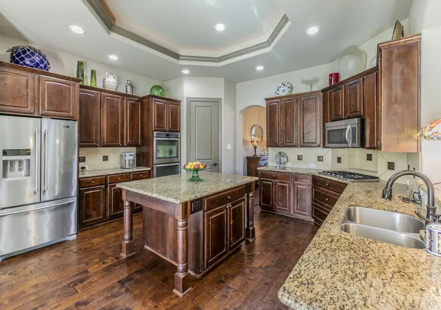 Homes for sale in Midlothian, TX | 206 Hidden Meadow Cir, Midlothian, TX 76065 | MLS# 21124236