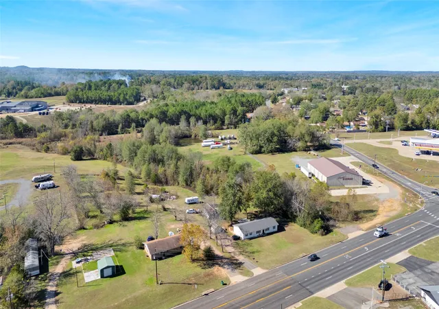Homes for sale in Kilgore, TX | 6488 State Hwy 135 N, Kilgore, TX 75662 | MLS# 21121056