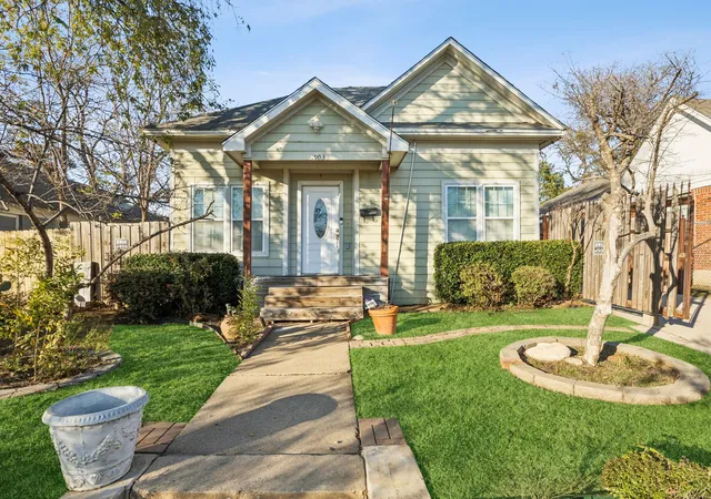Photo 1 of Single family home for sale at 2903 Mount Vernon Ave, Fort Worth, TX 76103 | MLS# 21124633 | Listing updated on 2026-07-13