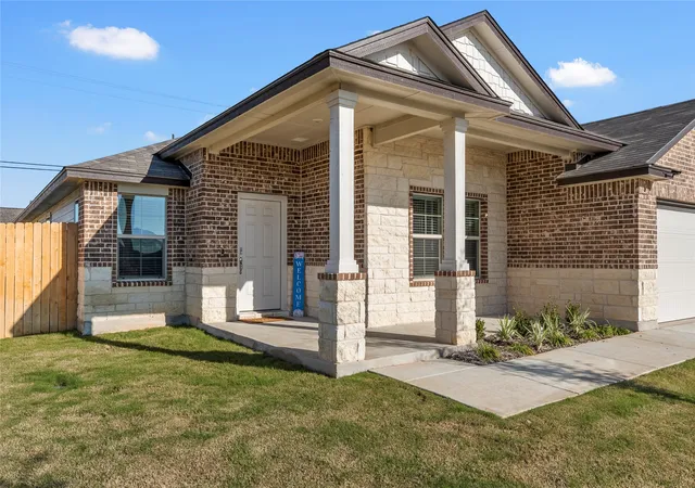 Photo 3 of Sale Pending at 10761 Chesson Flats Dr, Waco, TX 76708 | MLS# 21124809 | Listing updated on 2026-07-28
