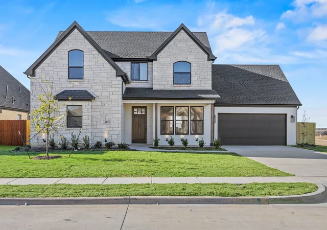 Photo 1 of Single family home for sale at 1833 Sudbury Dr, Cleburne, TX 76033 | MLS# 21124527 | Listing updated on 2026-08-25