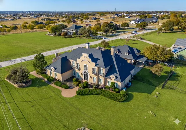 Photo 1 of Mansion for sale at 253 Bayne Rd, Haslet, TX 76052 | MLS# 21114806 | Listing updated on 2026-09-18