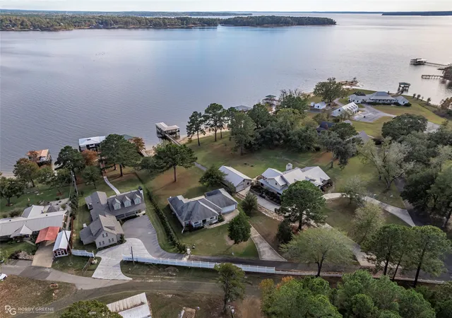 2nd image of 90 La Belle Ct, Many, LA 71449 | MLS# 21125028