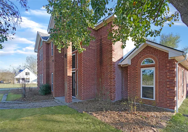 Photo 2 of Single family home for sale at 4470 County Road 2208, Greenville, TX 75402 | MLS# 21124791 | Listing updated on 2026-08-04
