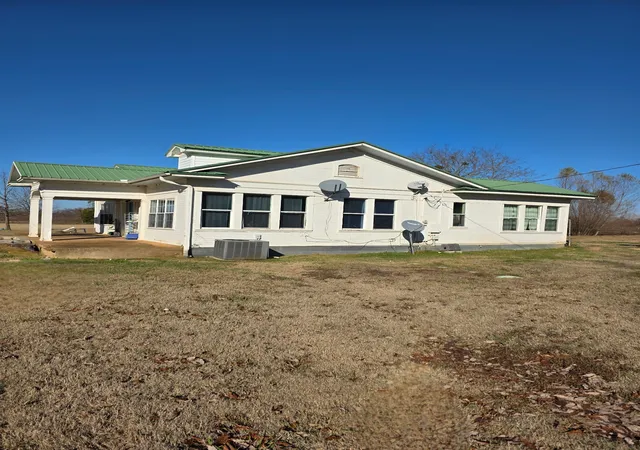 Photo 4 of House for sale at 520 County Road 36980, Arthur City, TX 75411 | MLS# 21125249 | Listing updated on 2026-07-21