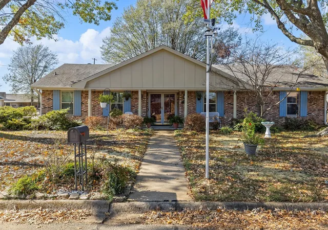 Photo 1 of Single family home for sale at 1115 36th St Ne, Paris, TX 75462 | MLS# 21125220 | Listing updated on 2026-09-02