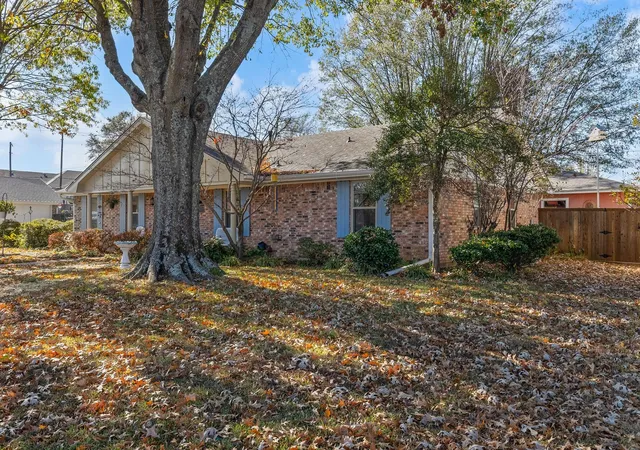 Photo 3 of Single family home for sale at 1115 36th St Ne, Paris, TX 75462 | MLS# 21125220 | Listing updated on 2026-09-02