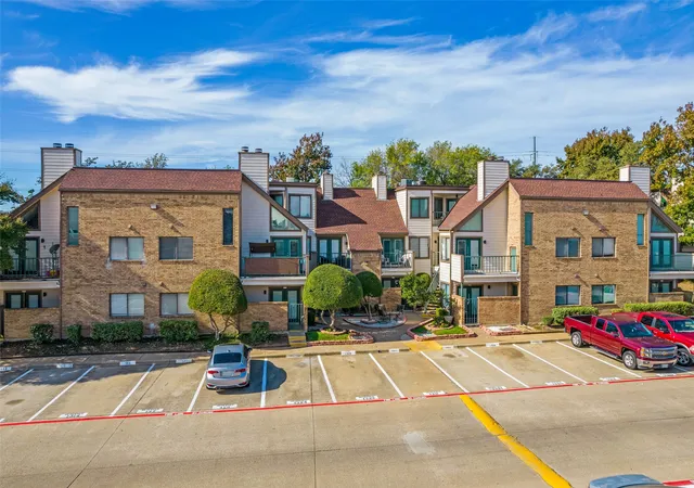 2nd image of 2310 Balsam Dr #B206, Arlington, TX 76006 | MLS# 21125170
