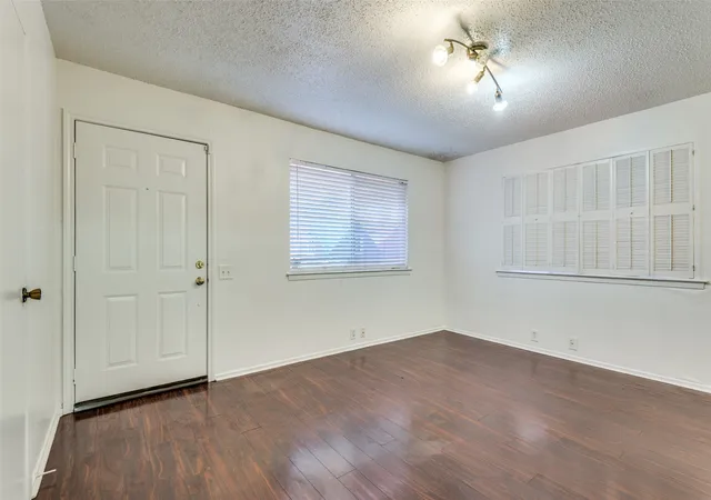 Homes for sale in Irving, TX | 4304 Westminster Dr, Irving, TX 75038 | MLS# 21124536