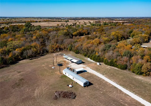 4th image of 9959 Fm 2071, Valley View, TX 76272 | MLS# 21125817