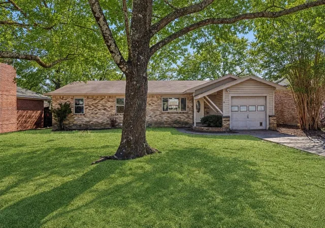 Homes for sale in Denison, TX | 2922 Stafford Dr, Denison, TX 75020 | MLS# 21125681