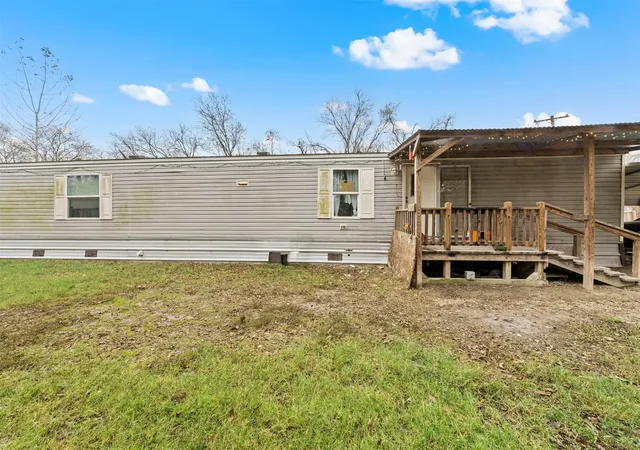 Photo 1 of Manufactured home for sale at 312 N Douglas St, Mart, TX 76664 | MLS# 21125678 | Listing updated on 2026-09-04