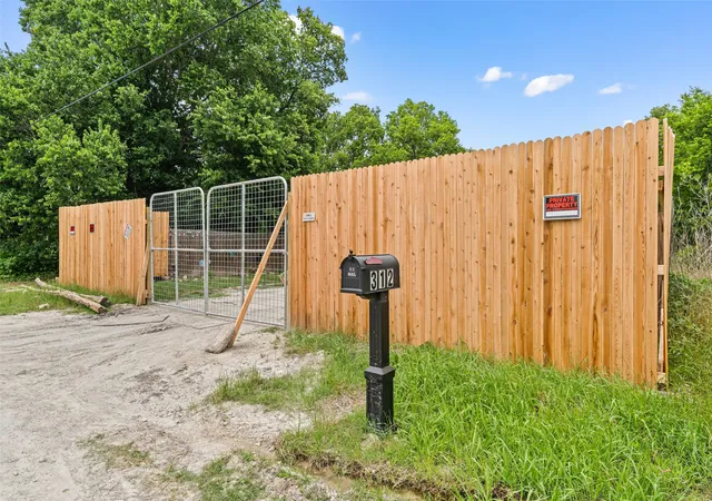 Photo 3 of Manufactured home for sale at 312 N Douglas St, Mart, TX 76664 | MLS# 21125678 | Listing updated on 2026-09-04