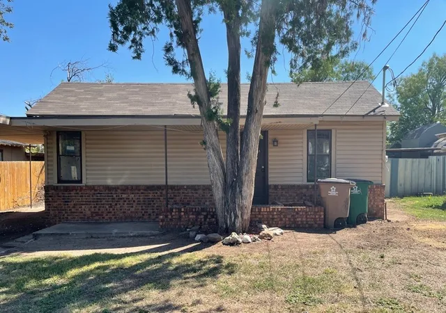 Homes for sale in San Angelo, TX | 1815 Coleman St, San Angelo, TX 76901 | MLS# 21125525