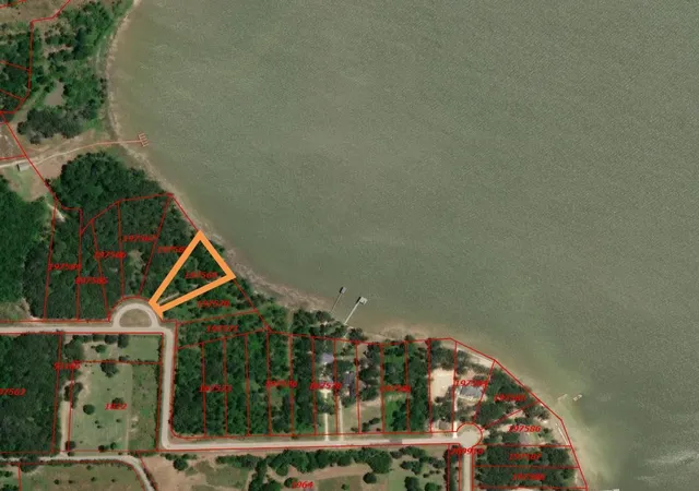 Photo 3 of Land for sale at 8455 Southern Shore Ct, Seven Points, TX 75143 | MLS# 21126546 | Listing updated on 2026-07-22