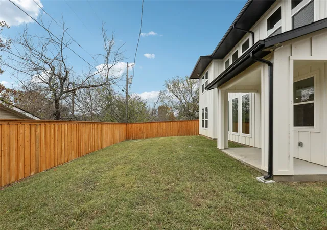 Homes for sale in Keller, TX | 1713 Highland Dr W, Keller, TX 76262 | MLS# 21126469