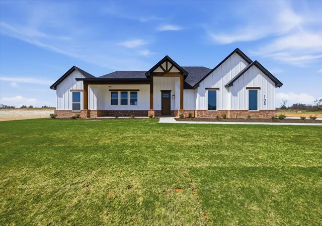 Photo 2 of Single family home for sale at 105 Cattleman Dr, Poolville, TX 76082 | MLS# 21126888 | Listing updated on 2026-07-14