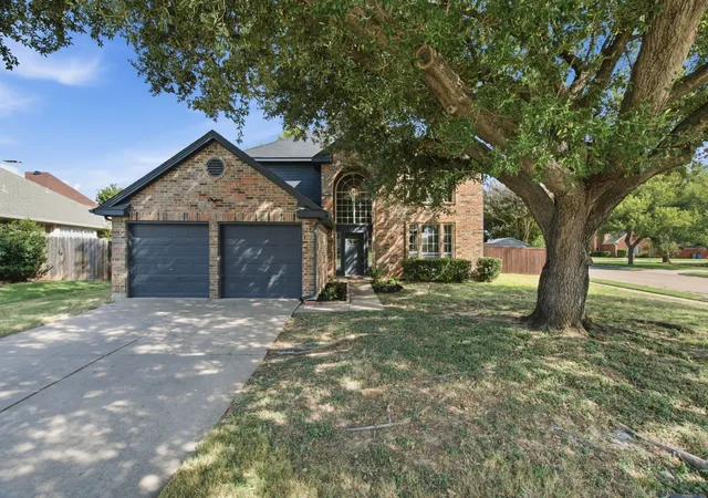 Photo 1 of Single family home for sale at 2002 Terracotta Ct, Lewisville, TX 75067 | MLS# 21121492 | Listing updated on 2026-08-22