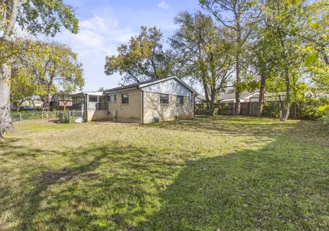Photo 14 of Single family home for sale at 107 S Sheppard Dr, Euless, TX 76040 | MLS# 21126734 | Listing updated on 2026-08-22