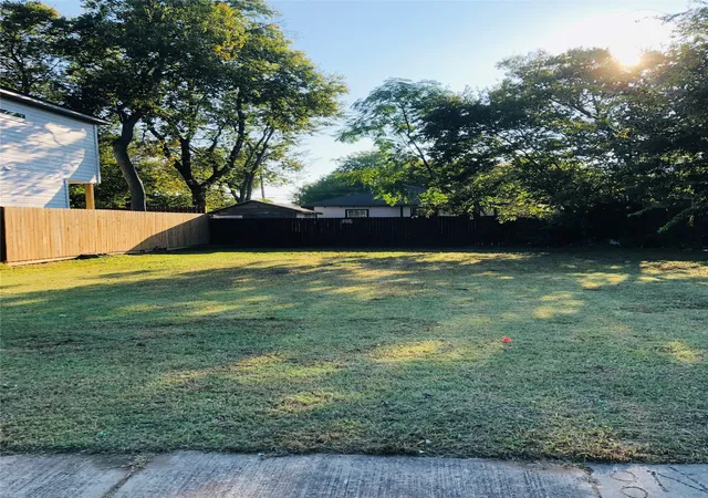 Land for sale at 2719 Cross St, Dallas, TX 75210 | MLS# 21127245