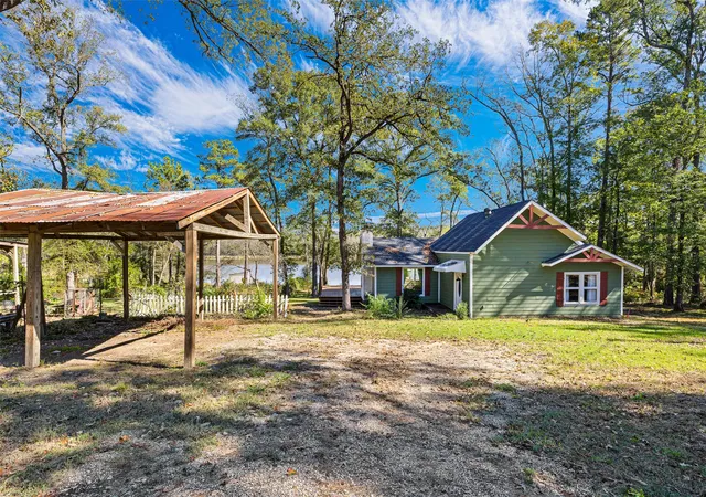 Homes for sale in Gladewater, TX | 494 N Lake Dr, Gladewater, TX 75647 | MLS# 21127748