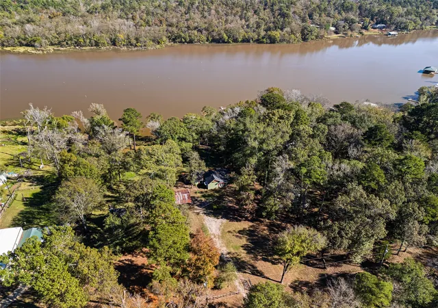 Homes for sale in Gladewater, TX | 494 N Lake Dr, Gladewater, TX 75647 | MLS# 21127748
