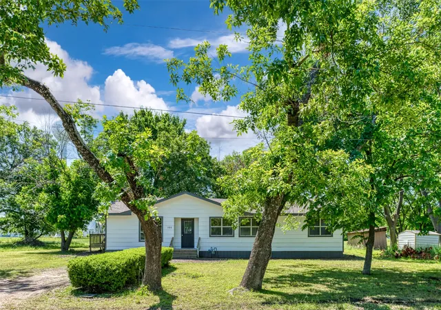 Photo 3 of Single family home for sale at 103 Ivy St, Kerens, TX 75144 | MLS# 21127041 | Listing updated on 2026-08-04